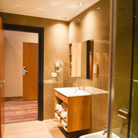 Szálloda Padel Olivia's Hill Kryemëdhej