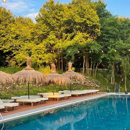 Padel Olivia's Hill 4* Kryemëdhej