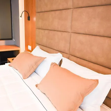 Padel Olivia's Hill Hotel 4*