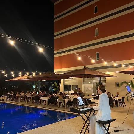 Padel Olivia's Hill 4* Kryemëdhej