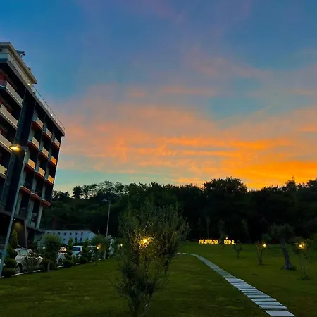 Padel Olivia's Hill Hotel Kryemëdhej