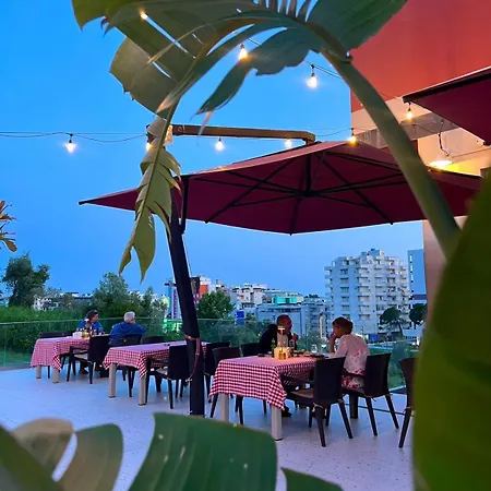 Padel Olivia's Hill فندق Kryemëdhej