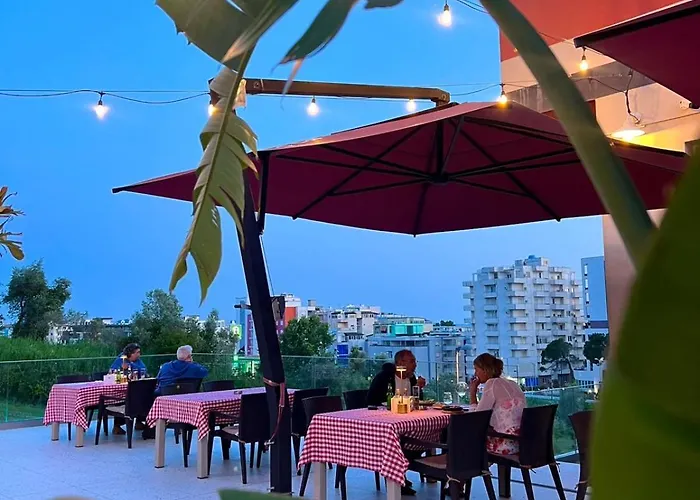 Padel Olivia's Hill Hotel Kryemëdhej